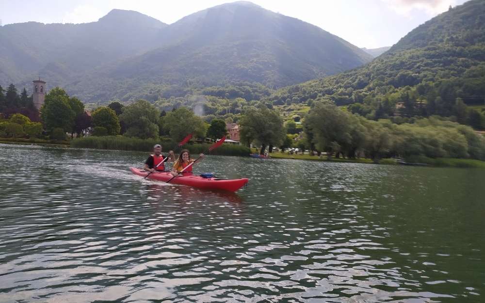 Kayak Trip on Endine Lake - BergamoXP